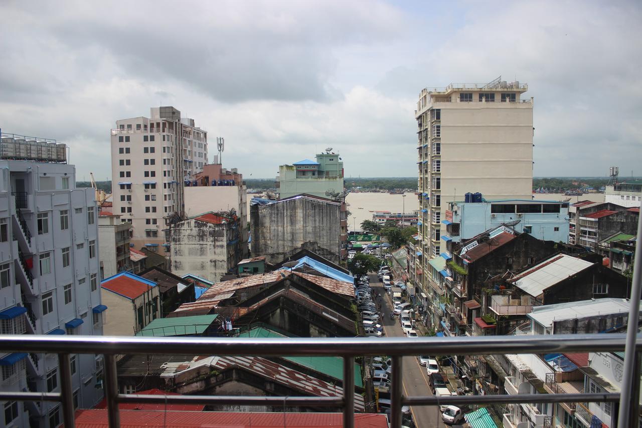 Sky Hotel Chinatown Yangon Extérieur photo